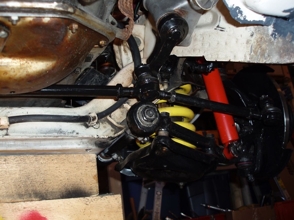 Right front suspension w-steering rack.jpg