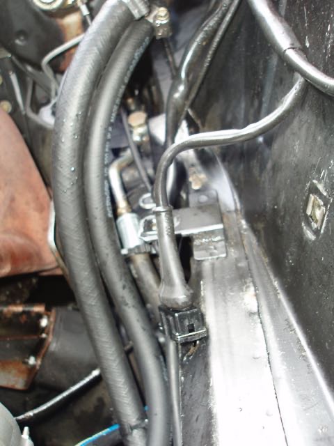 Reservoir and box connections.jpg